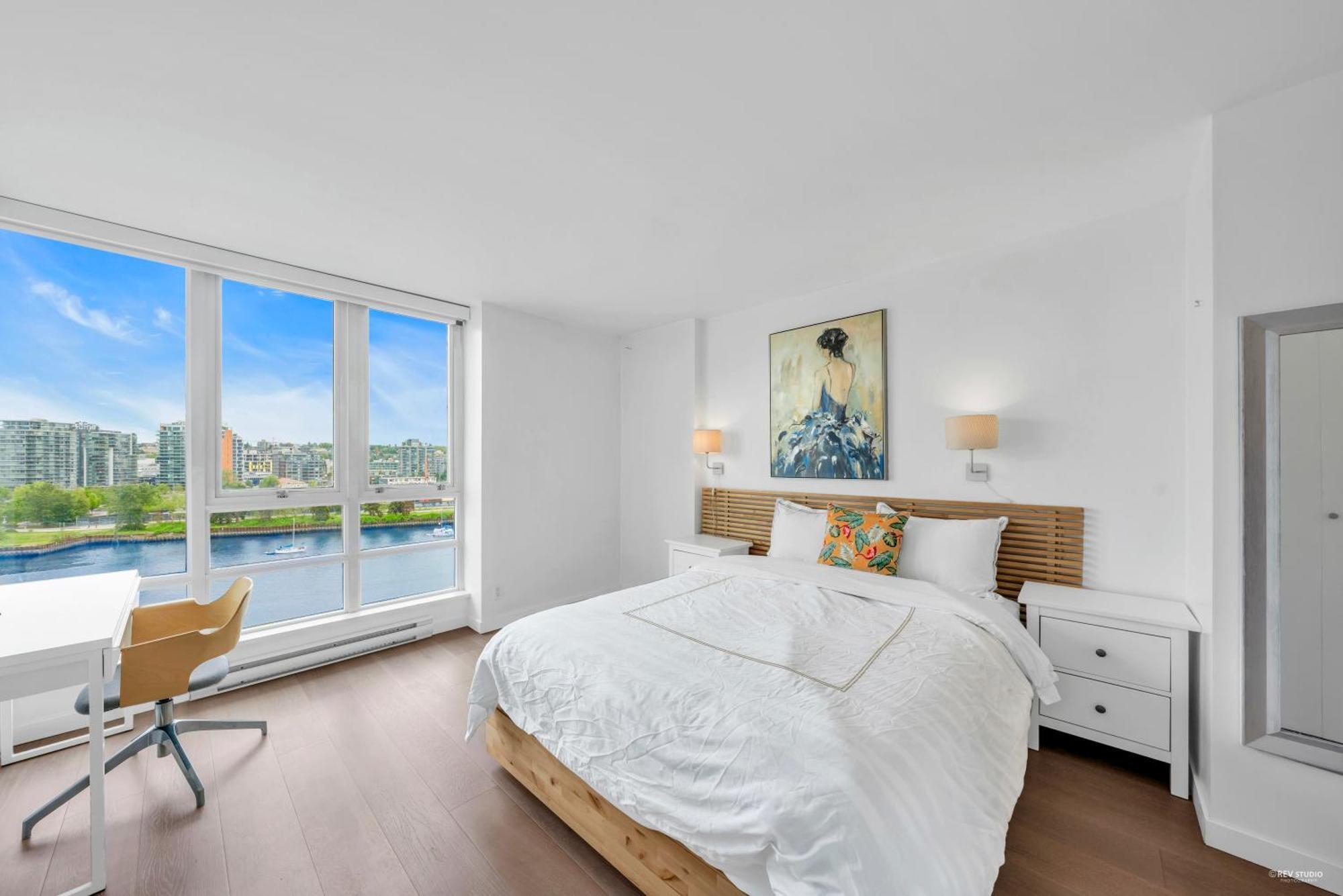Best Location Downtown Chic Suites Vancouver Exterior photo